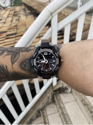 G-SHOCK GRAVITY MASTER BEGE